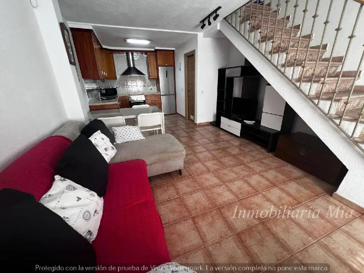 Sala d'estar de Casa o xalet de lloguer en Torremolinos amb Piscina, Moblat i Piscina comunitària