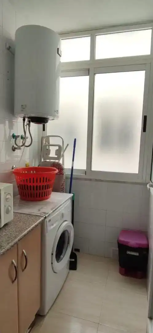 Bany de Pis de lloguer en Carboneras amb Aire condicionat, Moblat i Balcó