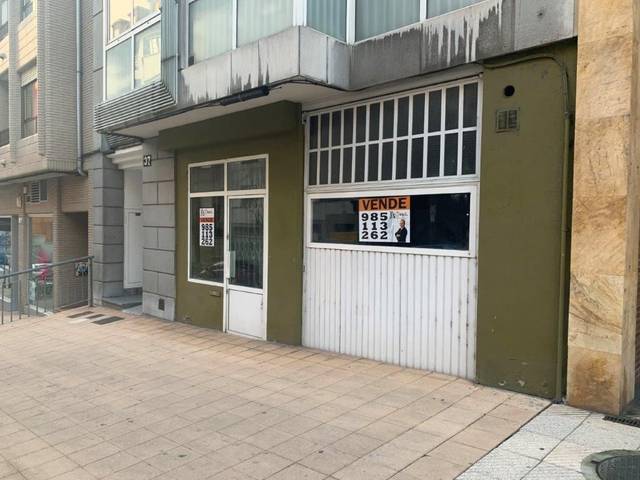 Local comercial en Venta en Torrecerredo, 37 en Ciudad Naranco - Prados de La Fuente