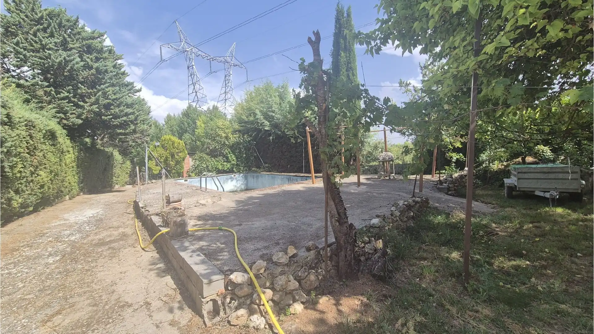 Swimming pool of Houses for sale in Villamuriel de Cerrato  with Heating, Private garden and Swimming Pool