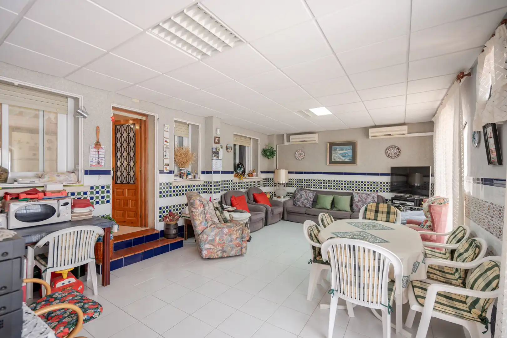 Living room of Detached homes for sale in El Tiemblo   with Heating, Terrace and Community pool