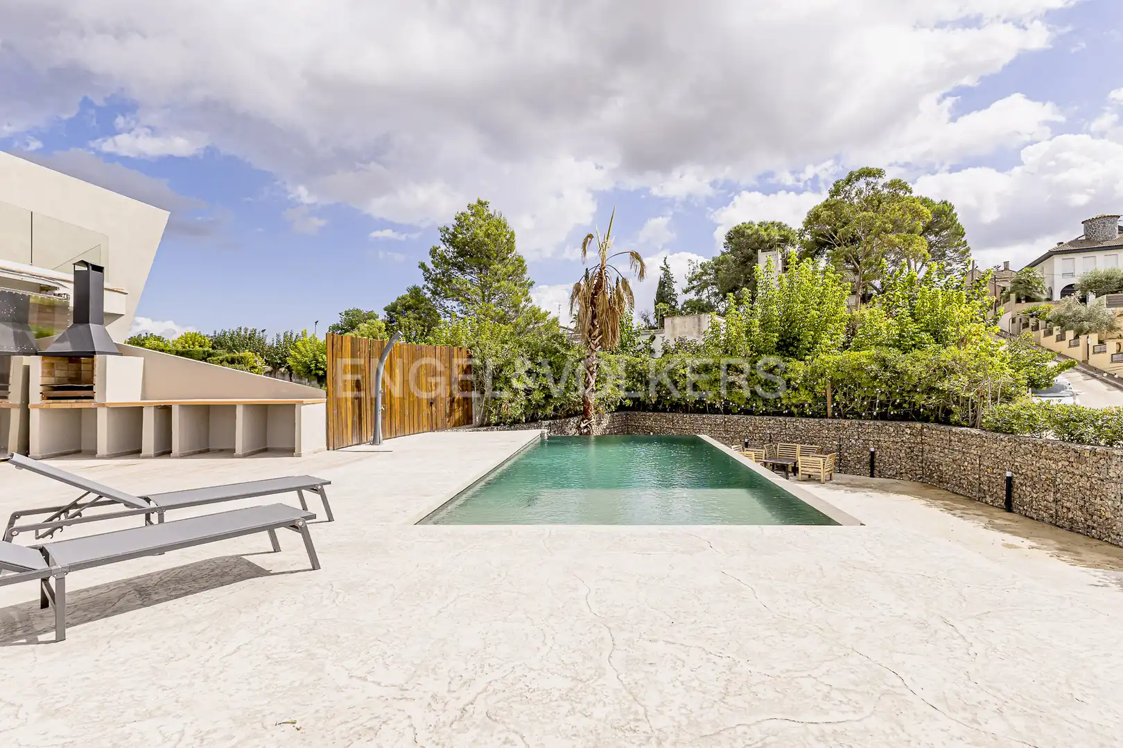 Piscina de Casa o chalet en venta en Olèrdola con Calefacción, Jardín privado y Parquet