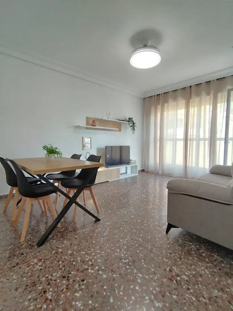 Sala de estar de Piso de alquiler en Murcia con Aire acondicionado, Calefacción y Amueblado
