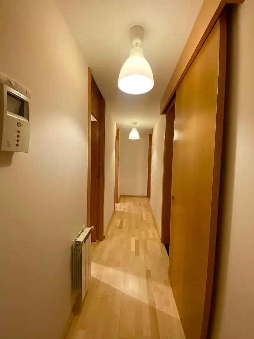 Pis en venda en Torrelavega  amb Calefacció, Parquet i Moblat