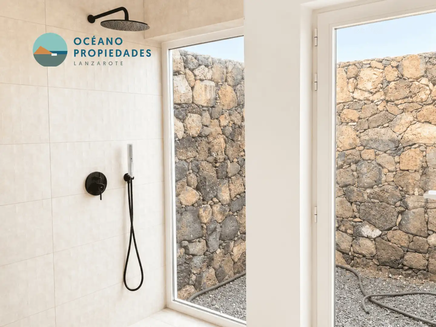 Bathroom of Houses for sale in Haría  with Private garden and Swimming Pool