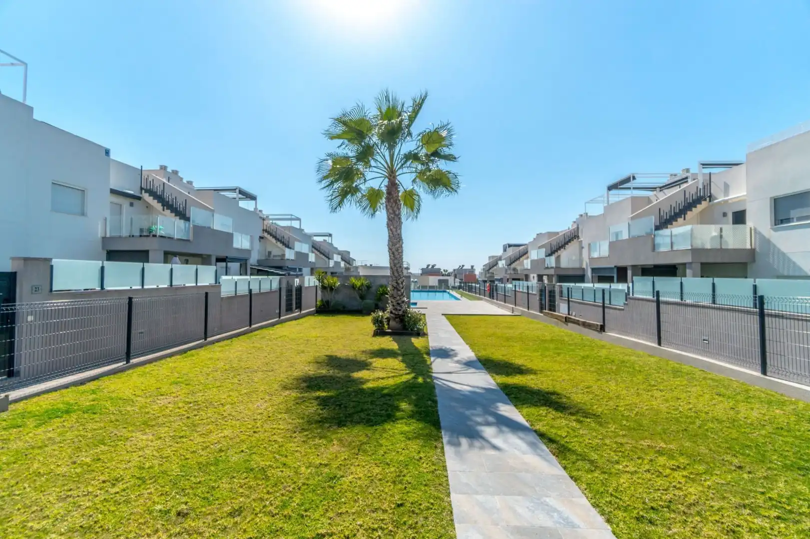 Bungalow with pool for sale in Nueva Torrevieja - Aguas Nuevas, imagen 3