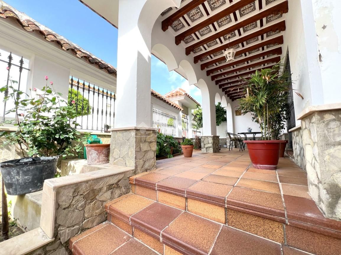 Terrassa de Casa o xalet en venda en Trebujena amb Aire condicionat i Moblat