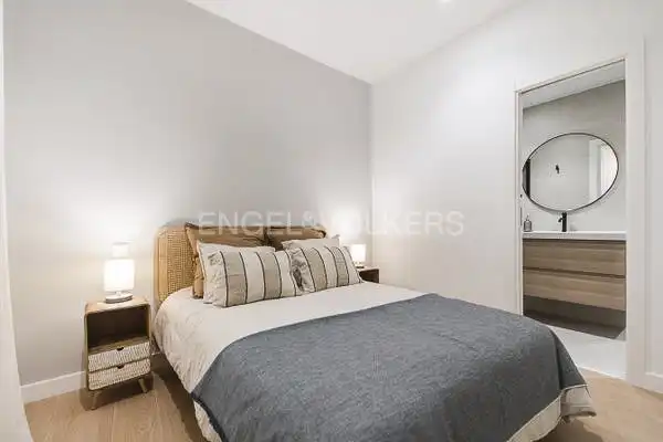 Bedroom of Flat for sale in Madrid  with Air Conditioner, Heating and Parquet flooring