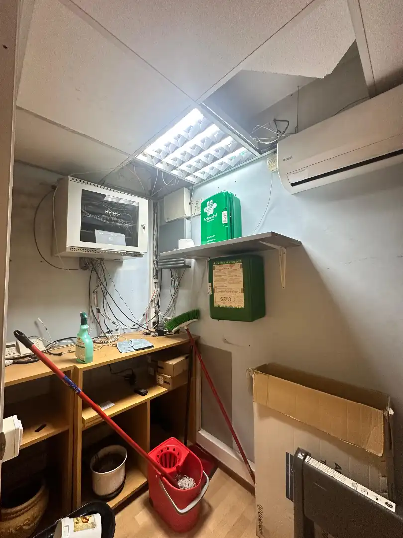 Oficina en venda en Vigo  amb Aire condicionat, Calefacció i Moblat
