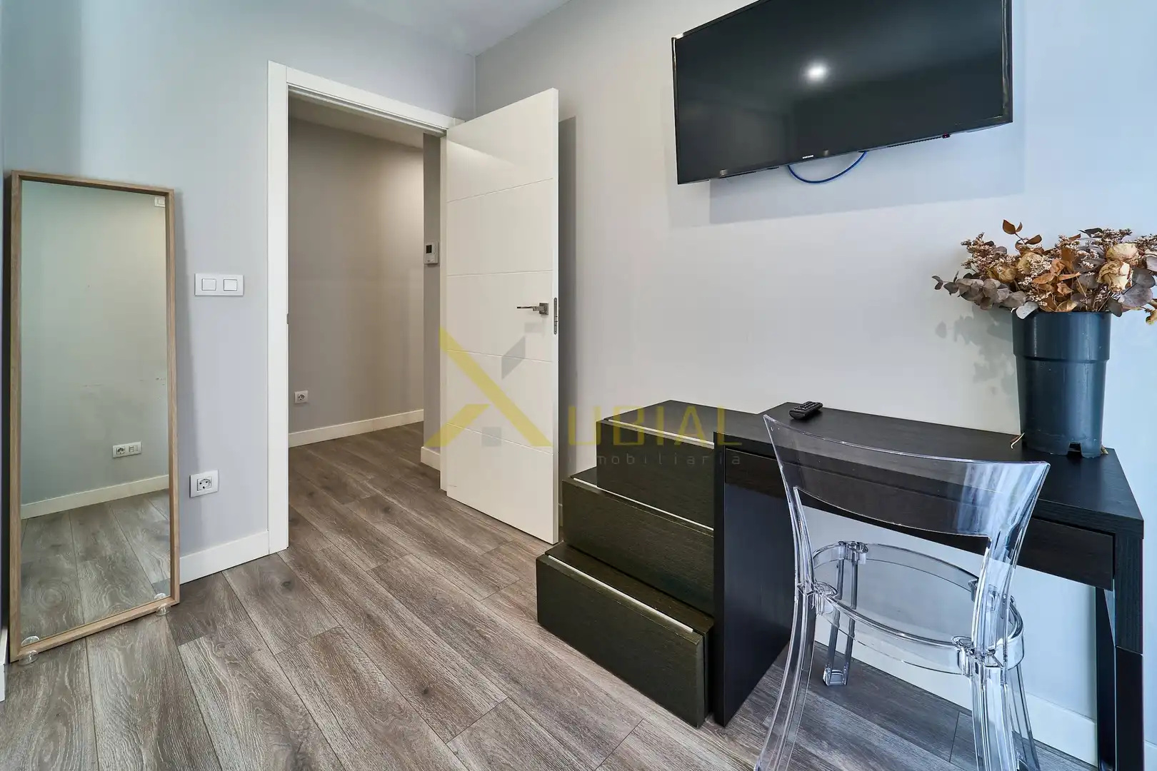 Flat for sale in A Coruña Capital   with Storage room, Furnished and Balcony