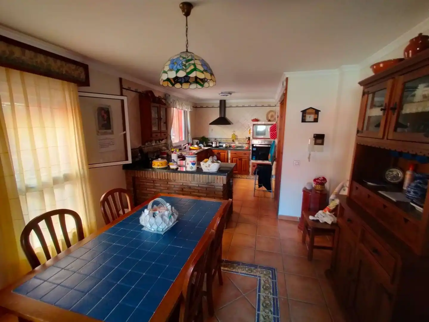 Cuina de Casa o xalet en venda en La Línea de la Concepción amb Aire condicionat, Jardí privat i Traster
