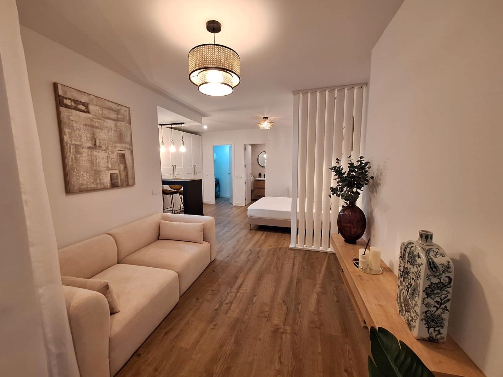 Sala d'estar de Planta baixa en venda en Soto del Real amb Aire condicionat, Calefacció i Moblat