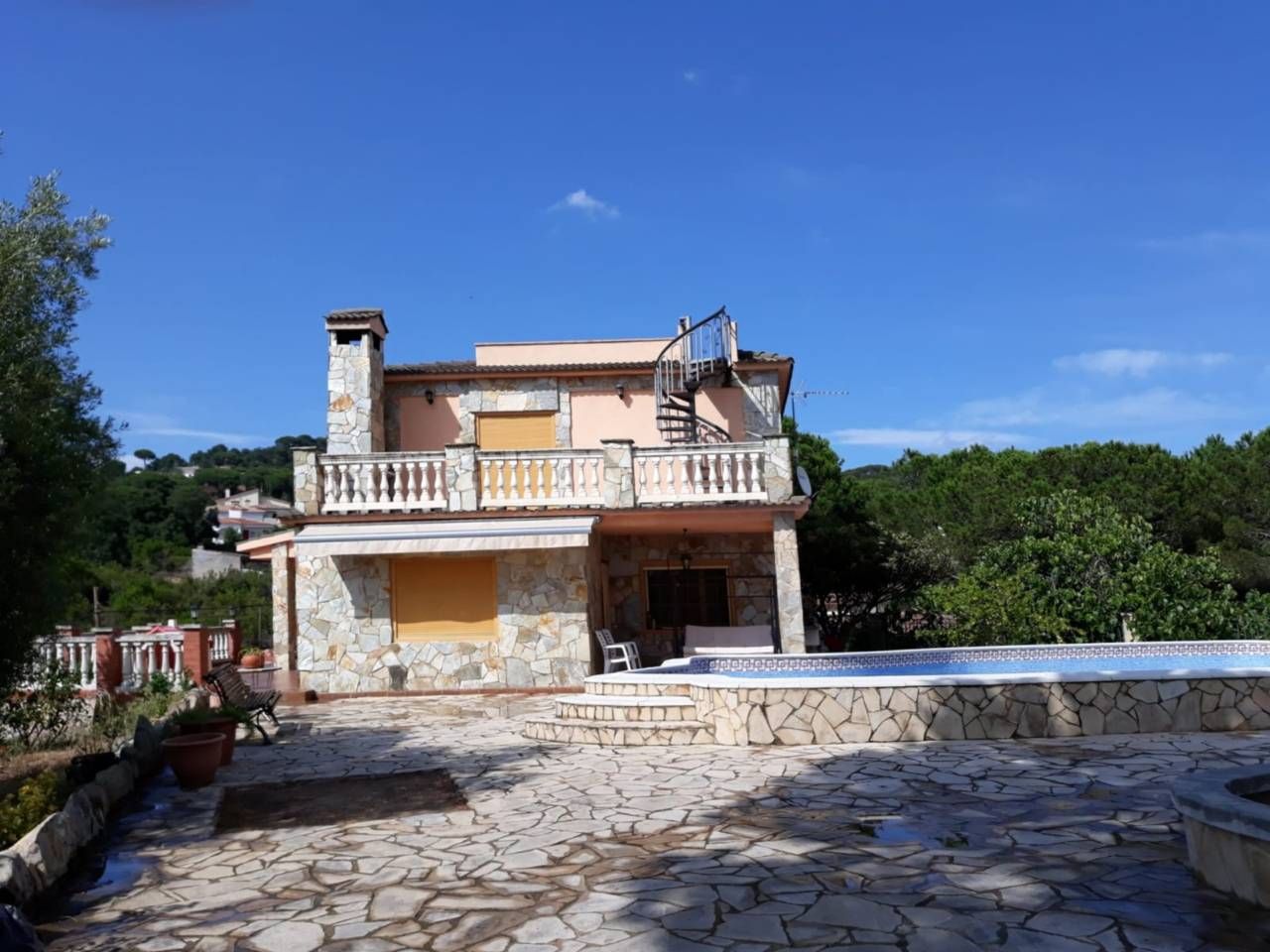 Vista exterior de Casa o xalet en venda en Lloret de Mar amb Calefacció, Jardí privat i Terrassa
