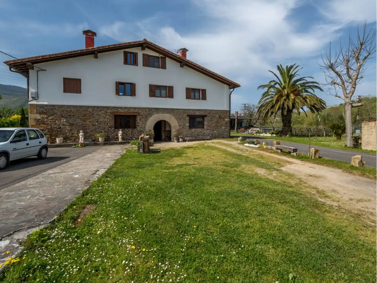 Vista exterior de Casa o xalet en venda en Donostia - San Sebastián  amb Calefacció i Terrassa
