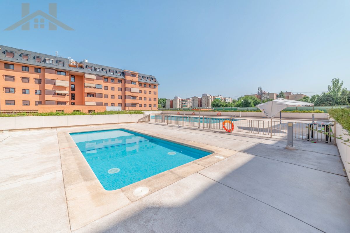 Piscina de Pis en venda en Pinto amb Aire condicionat, Calefacció i Parquet
