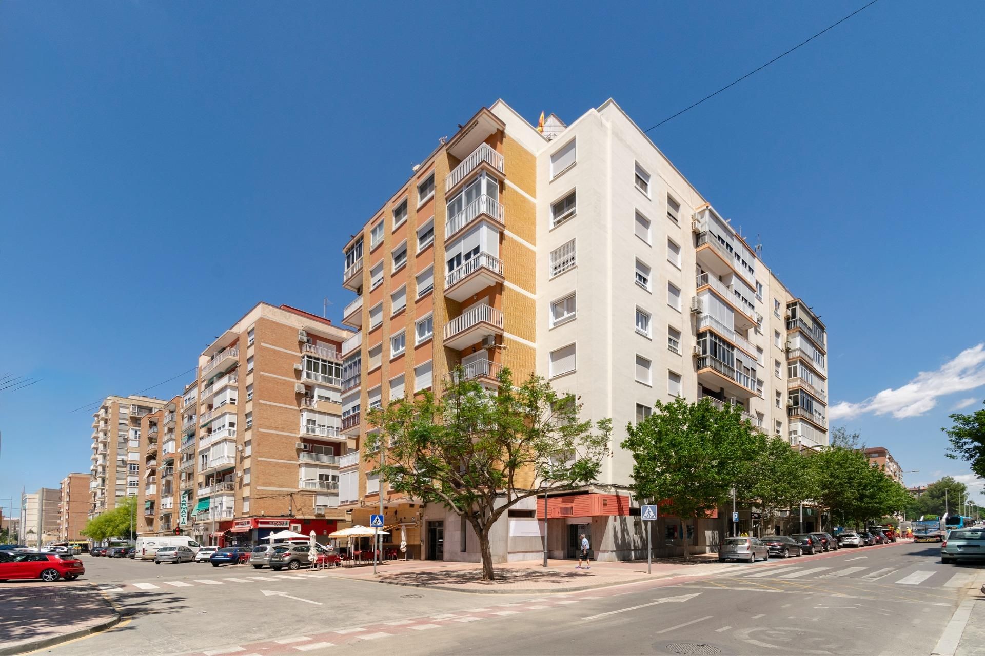 Vista exterior de Pis de lloguer en Cartagena amb Terrassa i Balcó