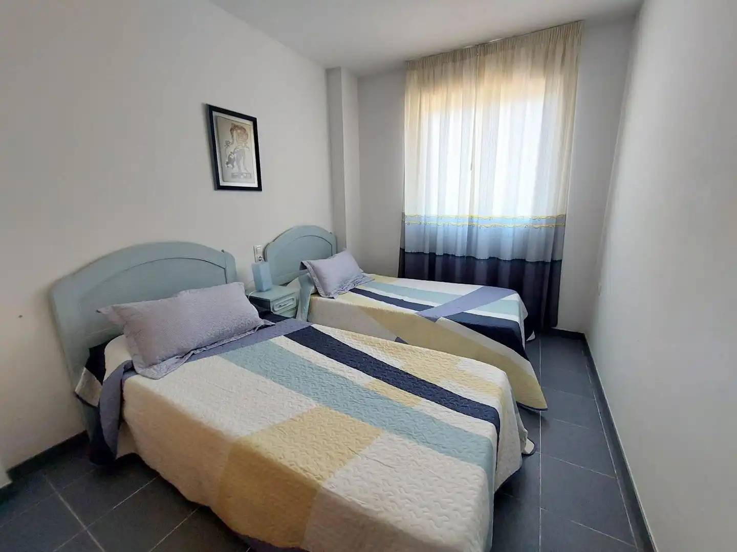Habitación de Apartamento de alquiler en Oropesa del Mar / Orpesa con Aire acondicionado, Terraza y Amueblado