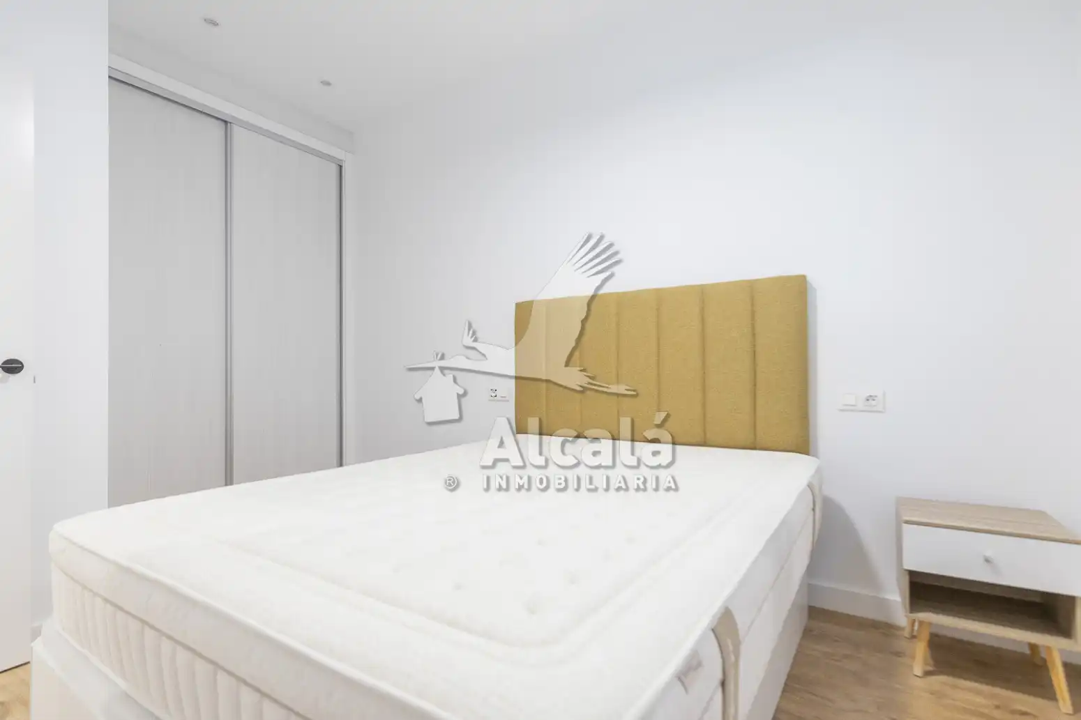 Bedroom of Flat for sale in Caballería Española
