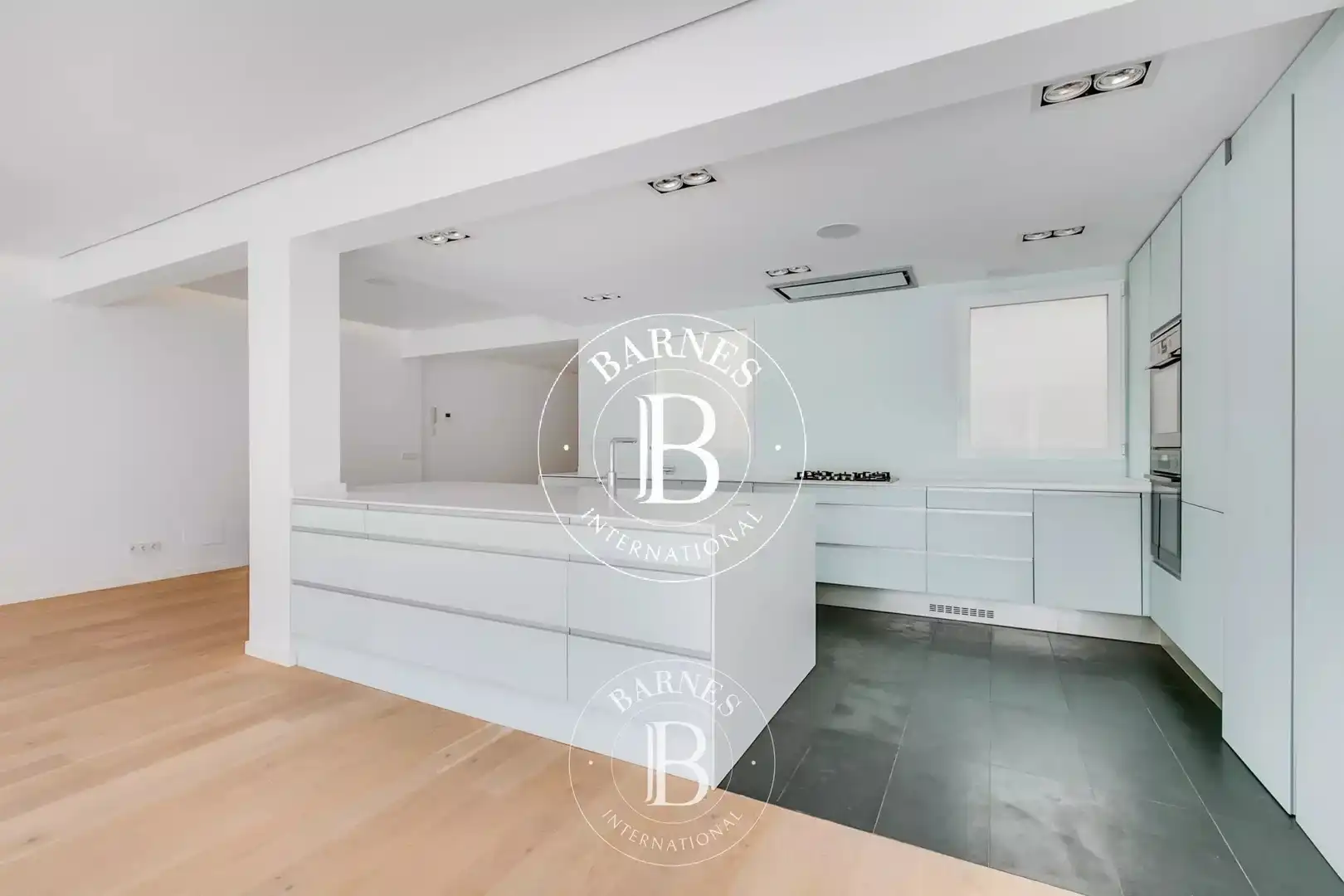 Cocina de Piso de alquiler en Madrid con Aire acondicionado, Calefacción y Horno