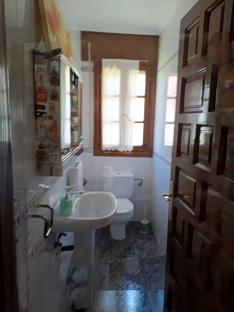 Baño de Casa o chalet en venta en La Pedraja de Portillo  con Calefacción, Jardín privado y Piscina