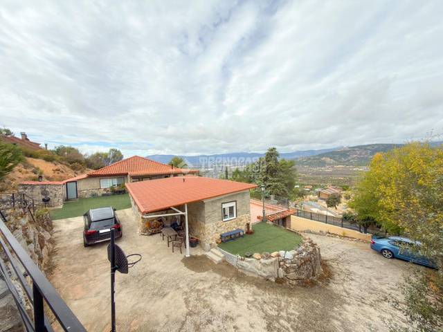 Casa-chalet en Venta en Fontenebro - Altavista
