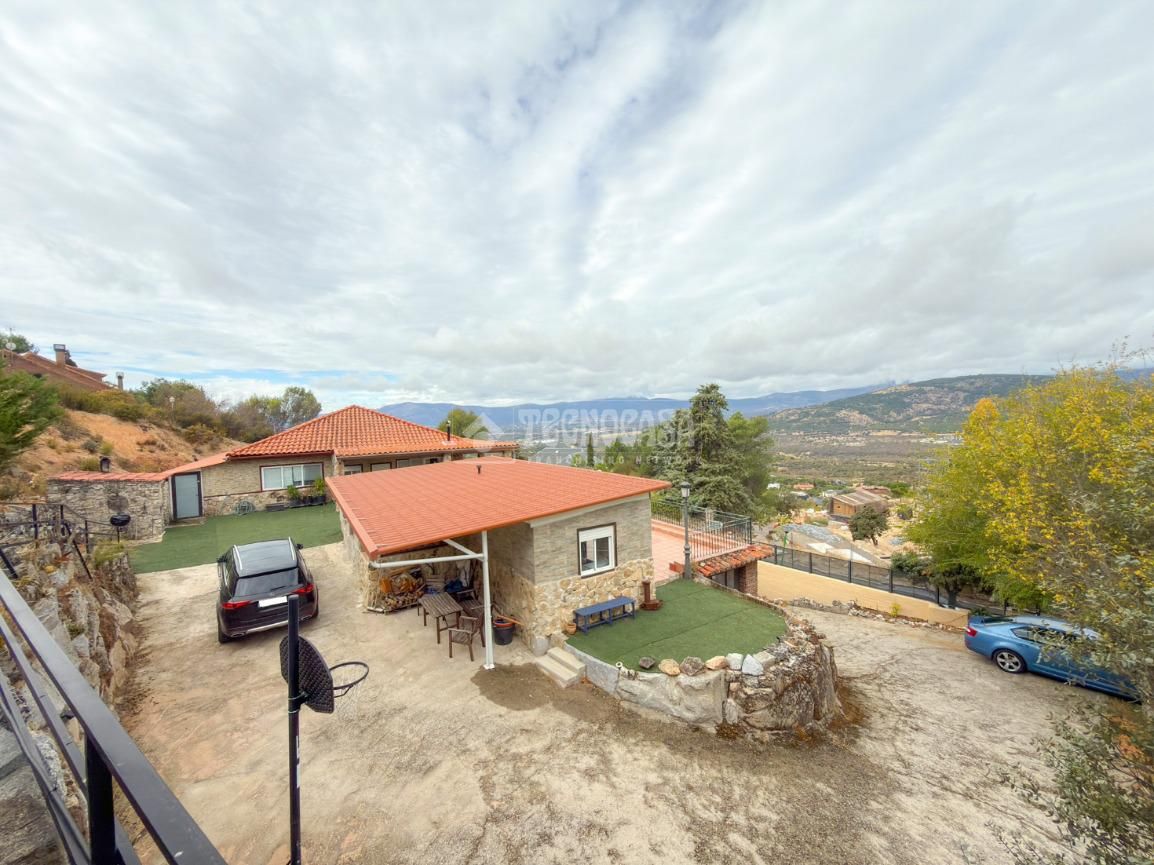 Casa o xalet en venda en Collado Villalba amb Calefacció, Jardí privat i Terrassa