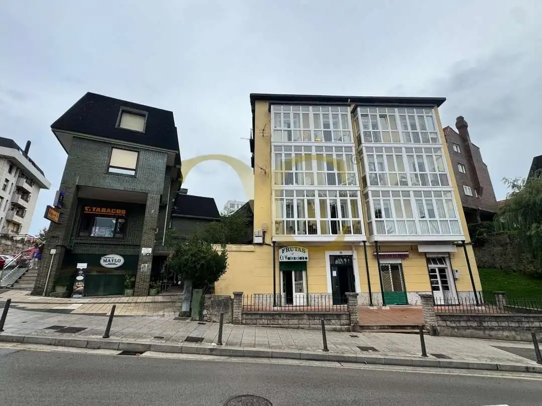 Exterior view of Commercial properties for rent in Santander