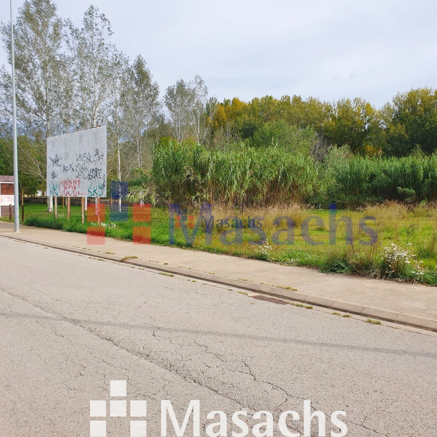 Land for sale in Sant Julià del Llor i Bonmatí