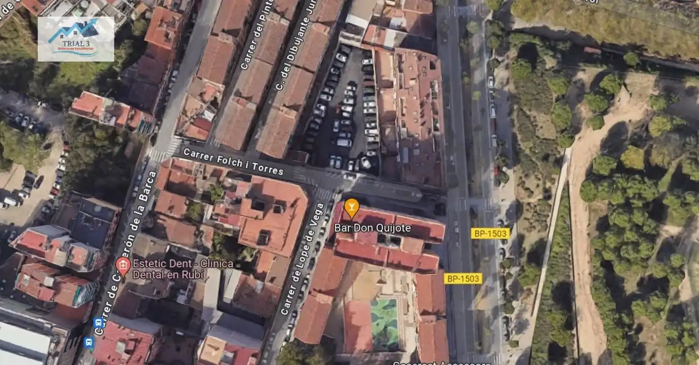 Vista exterior de Piso en venta en Rubí