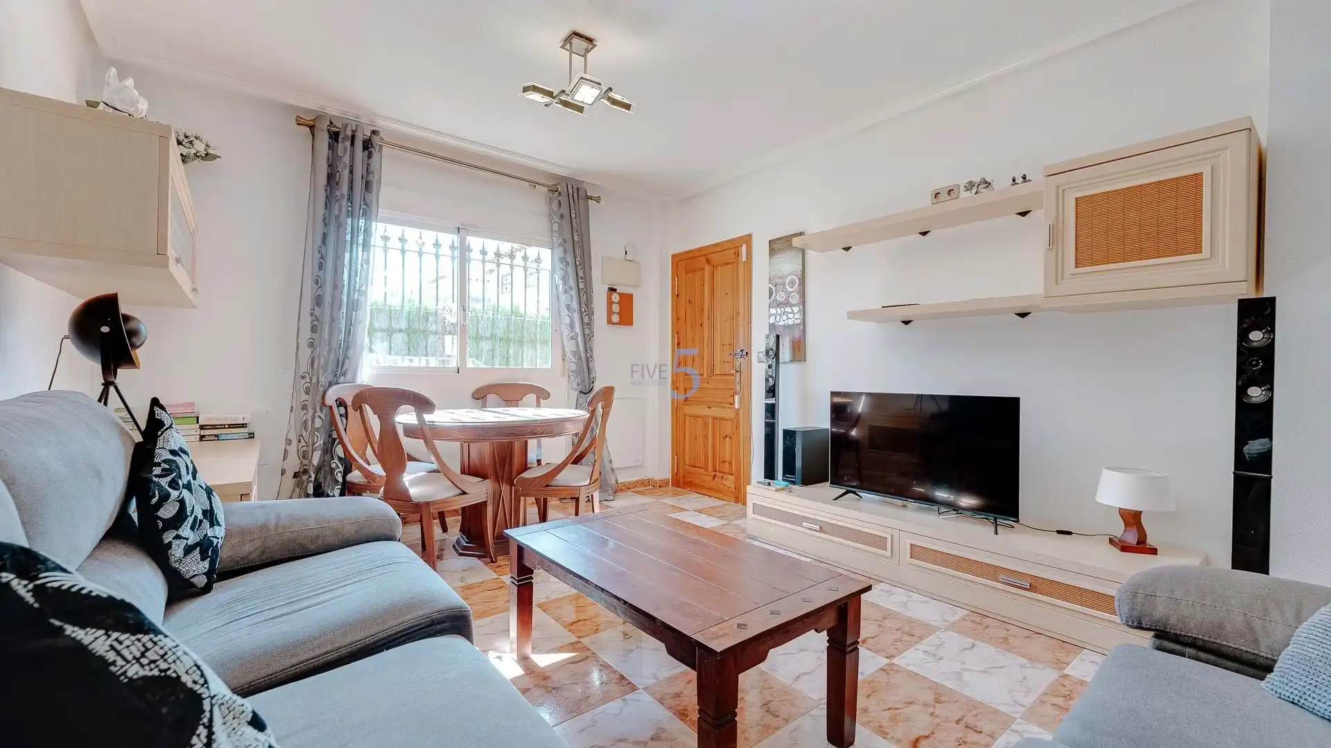 Wohnzimmer von Haus oder Chalet zum Verkauf in Orihuela mit Klimaanlage, Terrasse und Abstellraum