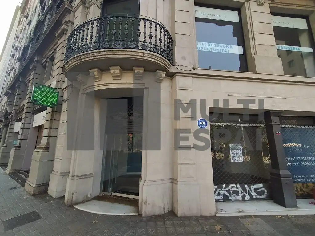 Vista exterior de Local de alquiler en Barcelona con Aire acondicionado