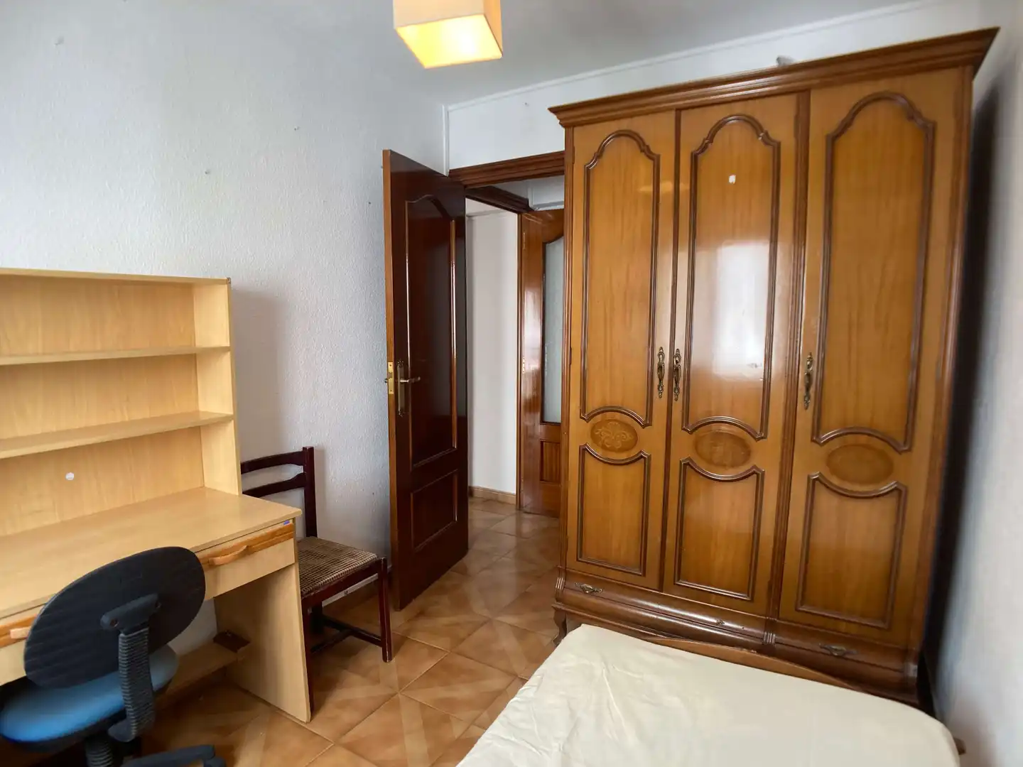 Habitación de Piso de alquiler en Madrid con Calefacción, Terraza y Amueblado