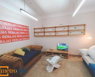 Living room of Flat to rent in Salamanca Capital  with Heating, Furnished and Balcony