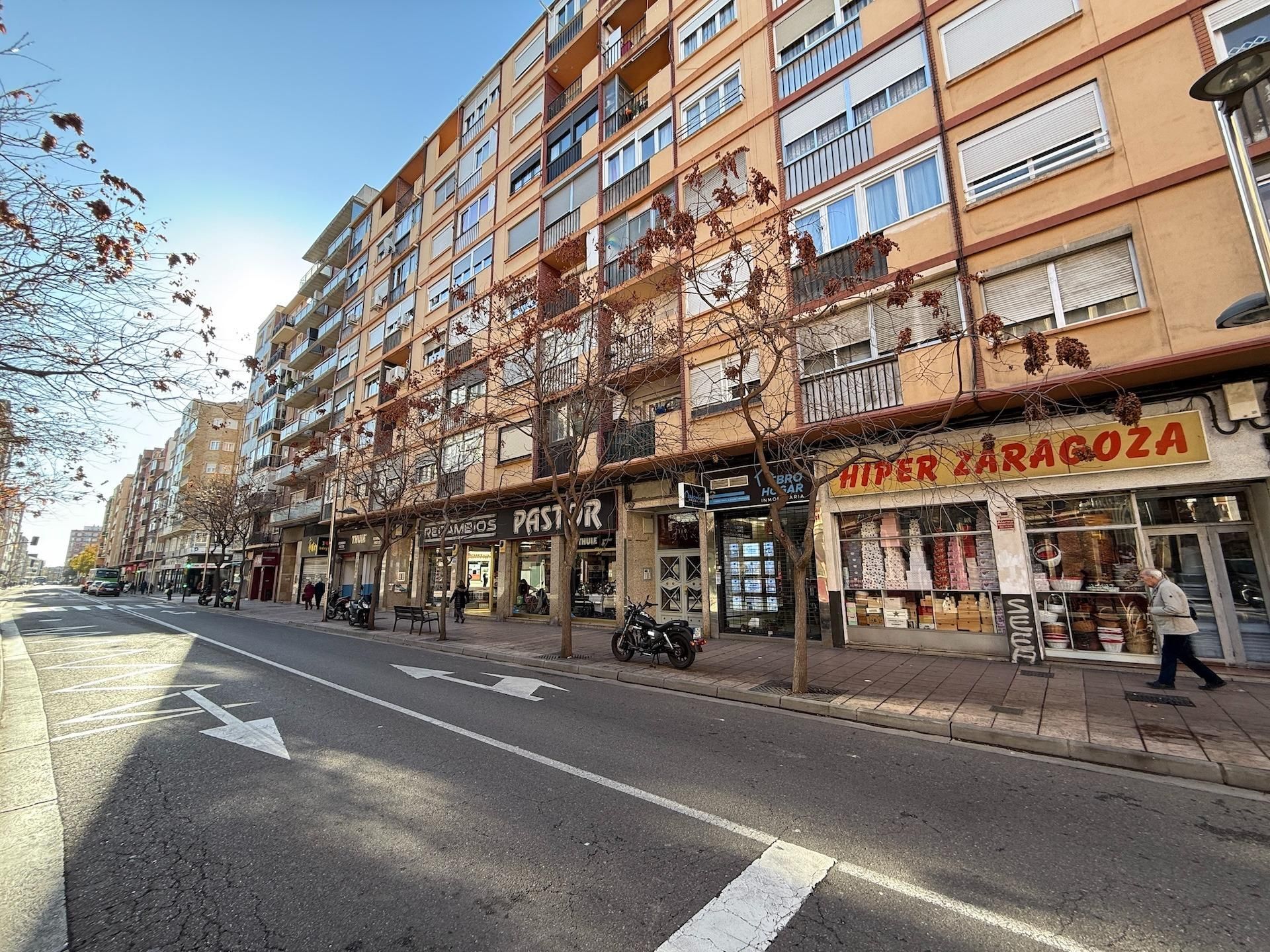 Exterior view of Flat to rent in  Zaragoza Capital  with Heating and Terrace