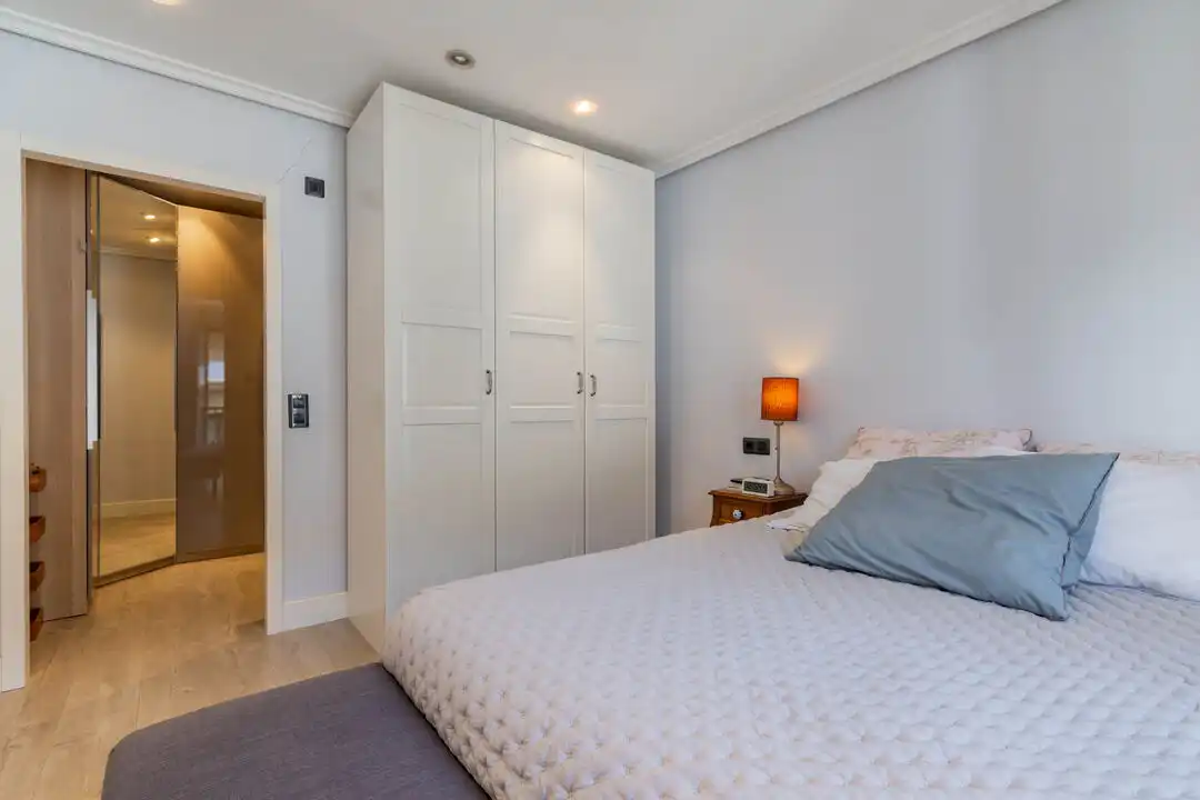 Habitación de Piso en venta en Donostia - San Sebastián  con Calefacción y Trastero