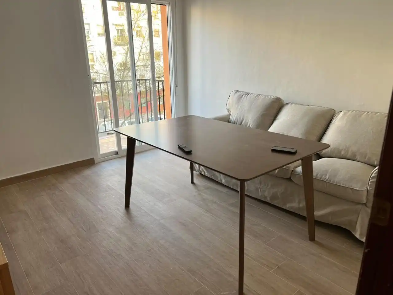 Dining room of Flat for rent in Sevilla  with Air Conditioner, Terrace and Furnished