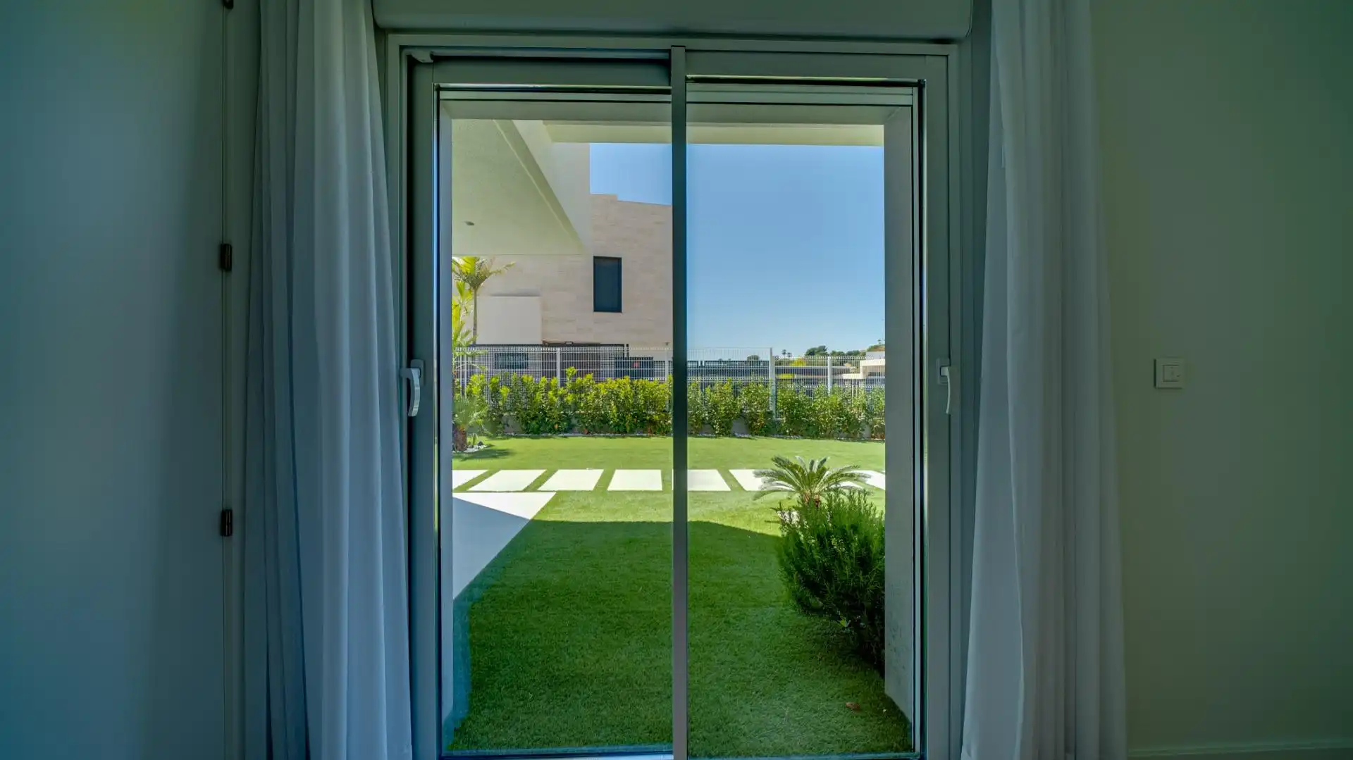 Chalet con piscina en alquiler en Golf Bahía, imagen 20