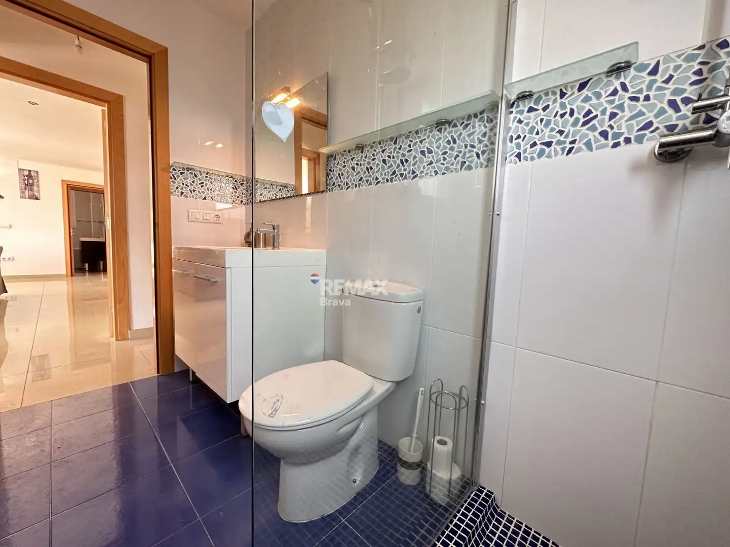 Bany de Casa o xalet en venda en Roses amb Aire condicionat, Jardí privat i Piscina