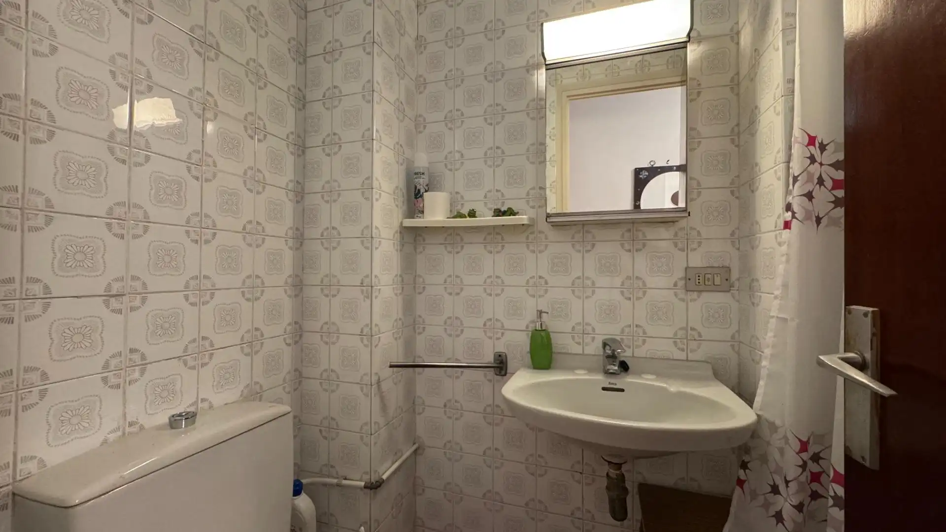 Badezimmer von Wohnungen zum Verkauf in Castell d'Aro, Platja d'Aro i s'Agaró mit Klimaanlage, Terrasse und Möbliert
