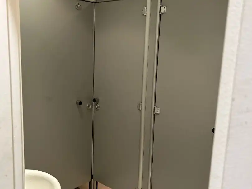 Badezimmer von Geschaftsraum zur Miete in Arroyomolinos (Madrid) mit Klimaanlage