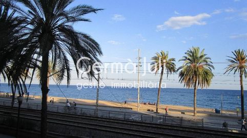 Foto 2 de Piso en venta en Casagemes, Badalona