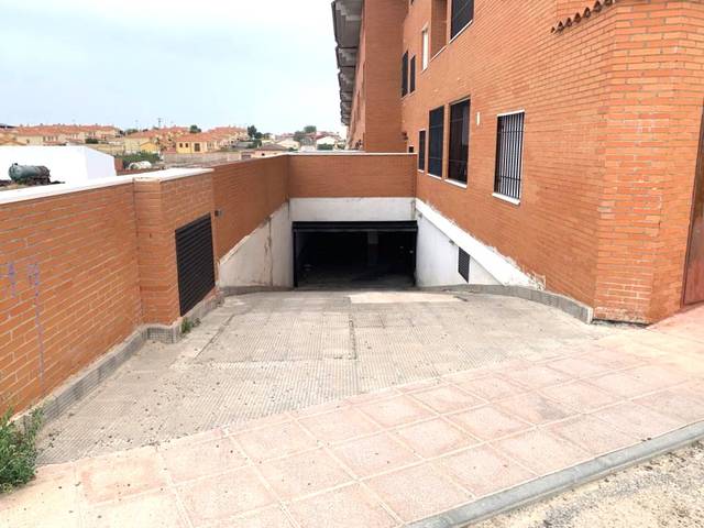 Garaje en Venta en Carpio en Gerindote