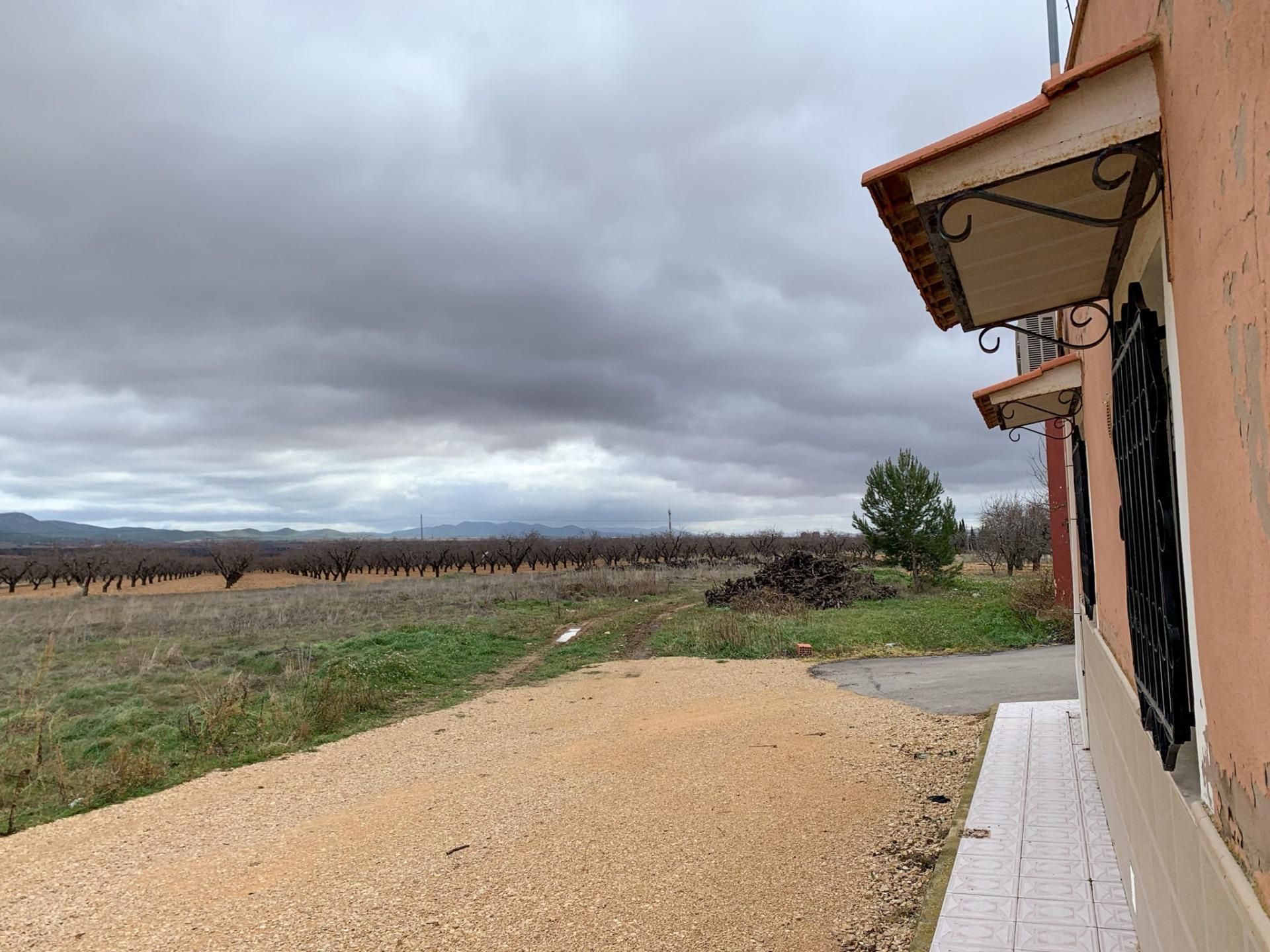 Country house for sale in Calle LOPE DE VEGA-LAS CUEVAS, Utiel