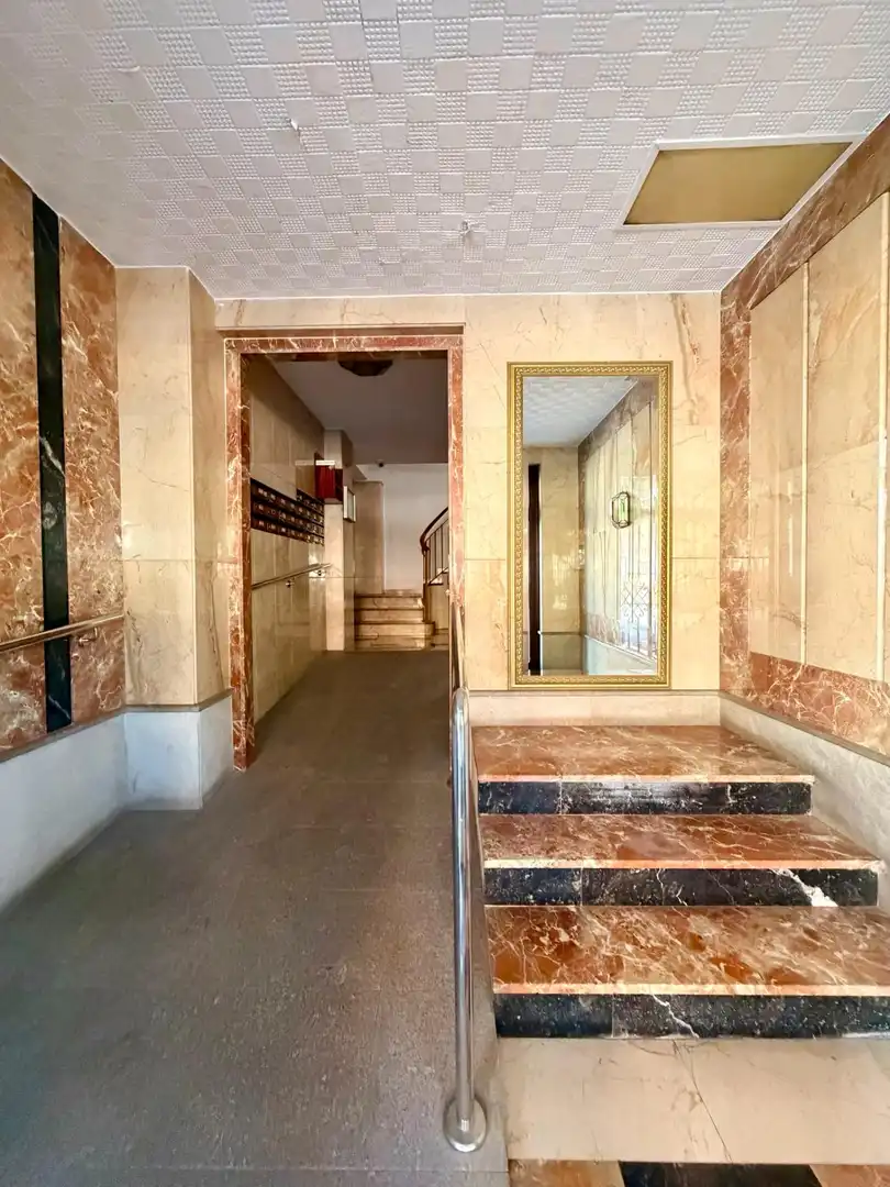 Flat for sale in Granada  with Furnished
