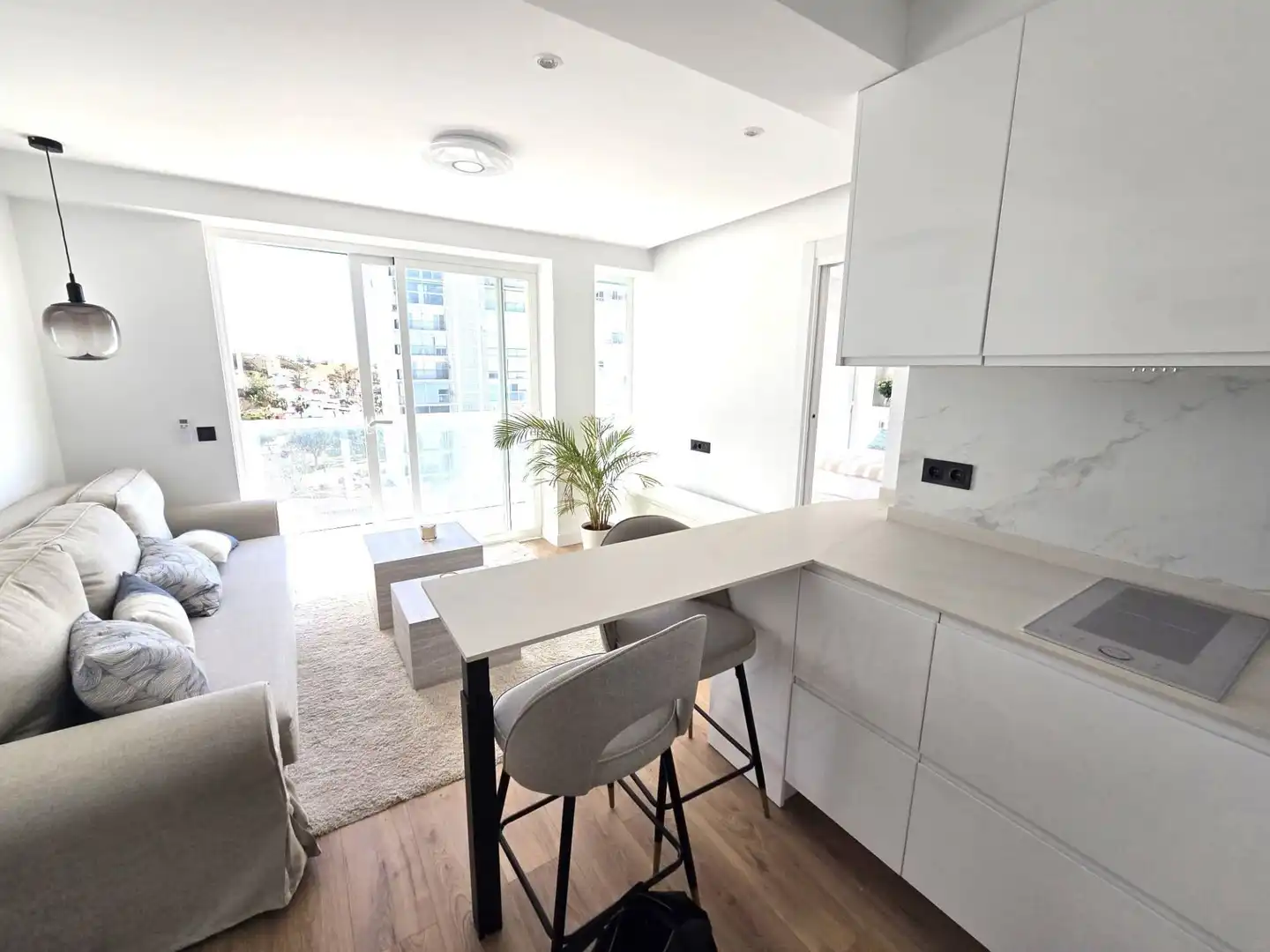 Apartament amb piscina en venda a Calahonda, imagen 5