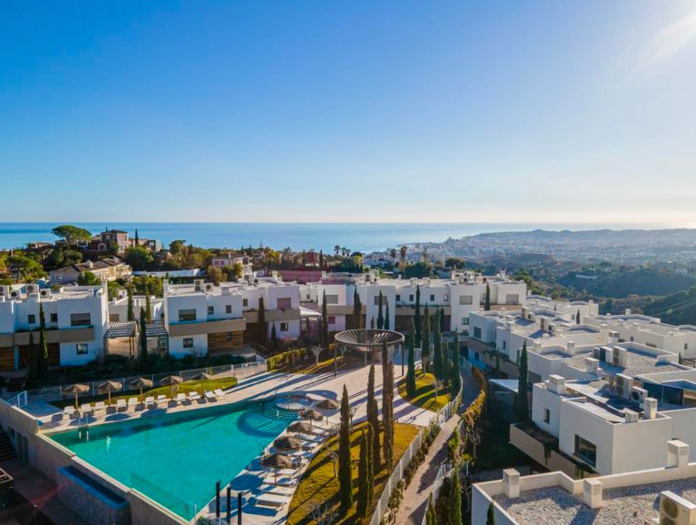 Exterior view of Single-family semi-detached for sale in Mijas  with Air Conditioner, Heating and Community pool