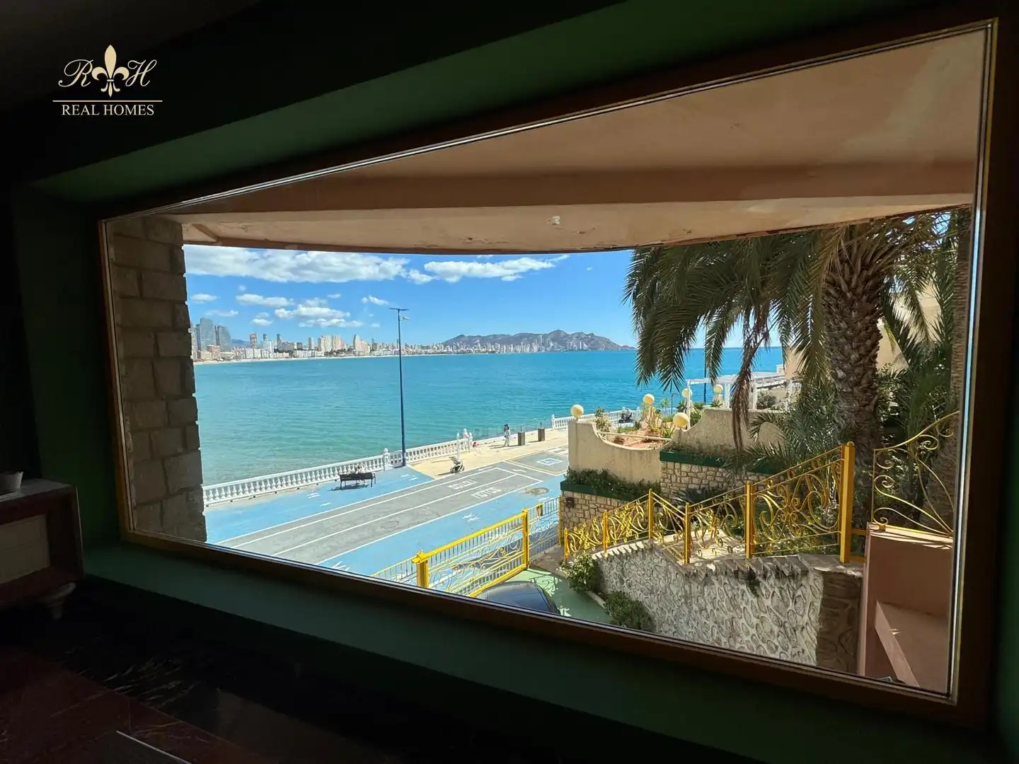 Houses for sale in Benidorm  with Air Conditioner and Terrace