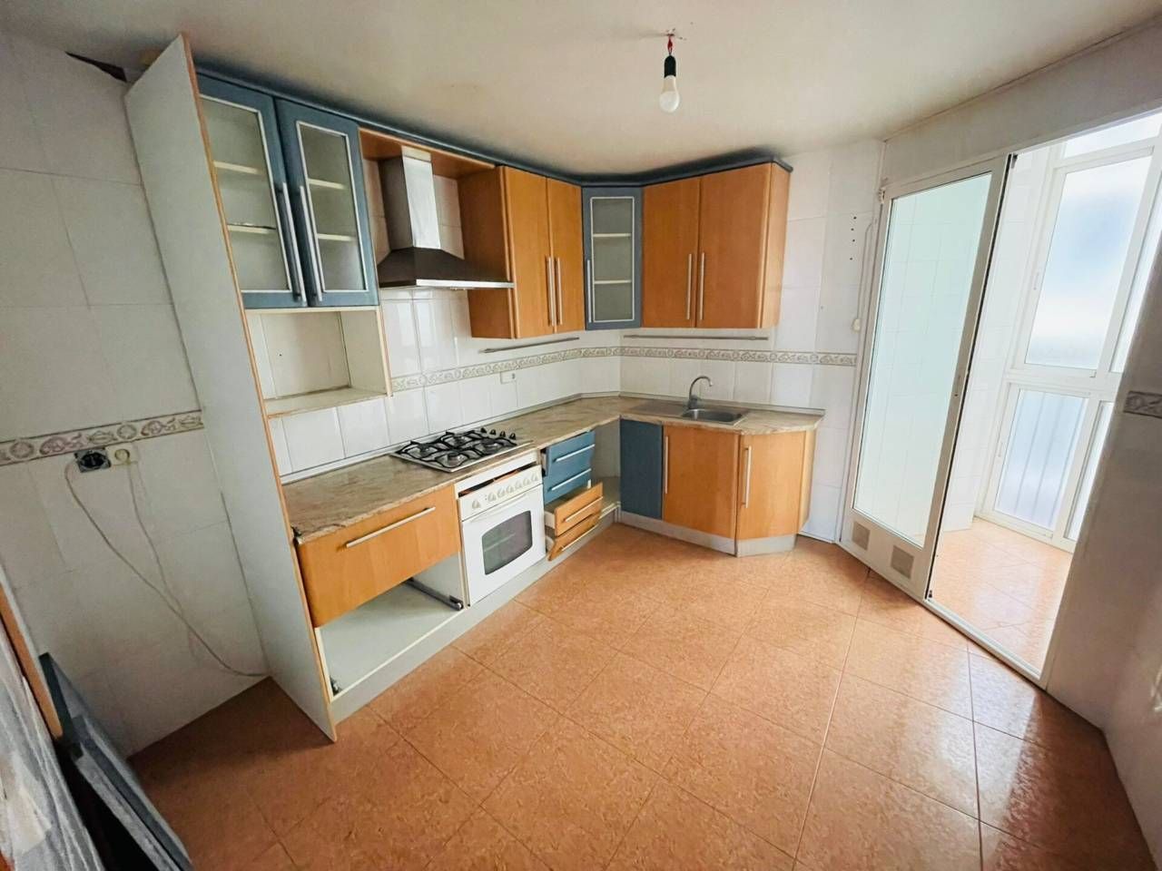 Cocina de Piso en venta en  Murcia Capital con Trastero y Balcón