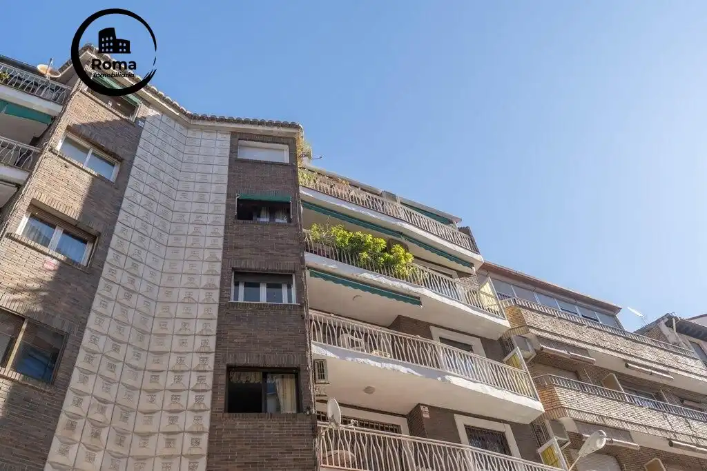 Exterior view of Attic for sale in Granada  with Air Conditioner and Terrace