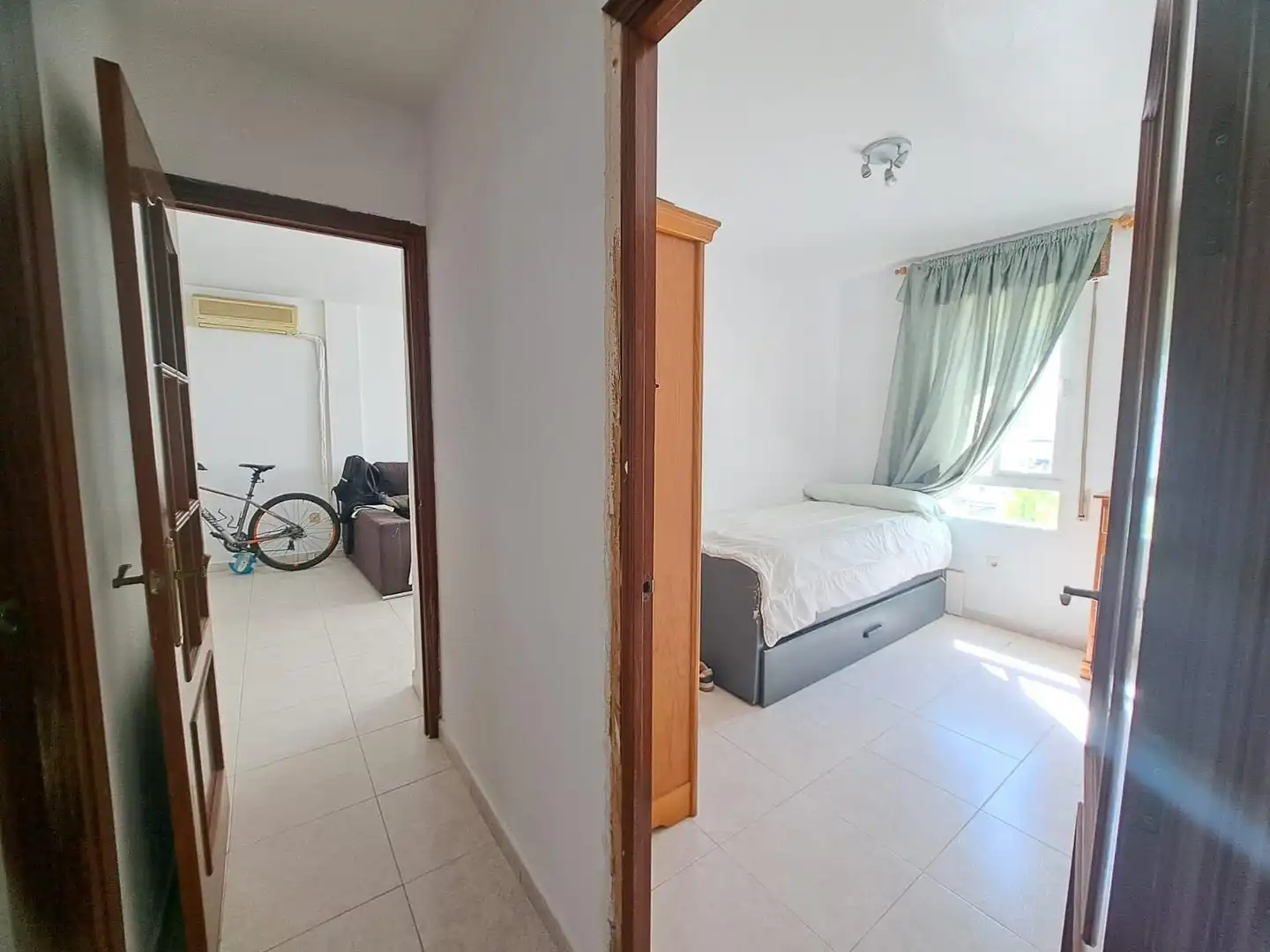 Habitación de Piso en venta en Chiclana de la Frontera con Aire acondicionado y Trastero